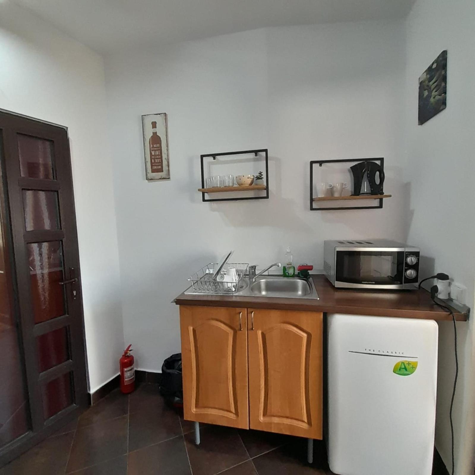 Pannonia Rooms And Apartments Сату-Маре Экстерьер фото